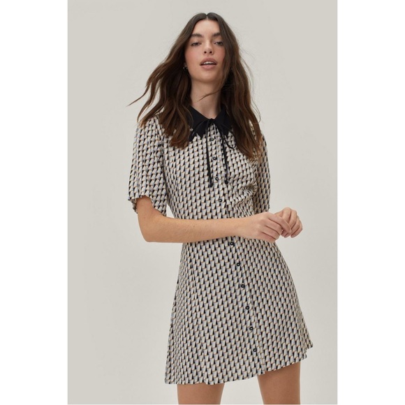 Nasty Gal Dresses & Skirts - Nasty Gal Printed Collar Detail Skater Dress Size US 6